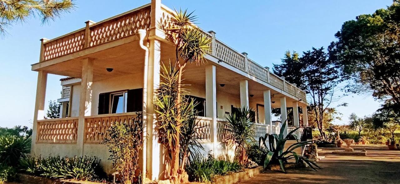Villa 2 Fields Castellaneta Exterior photo
