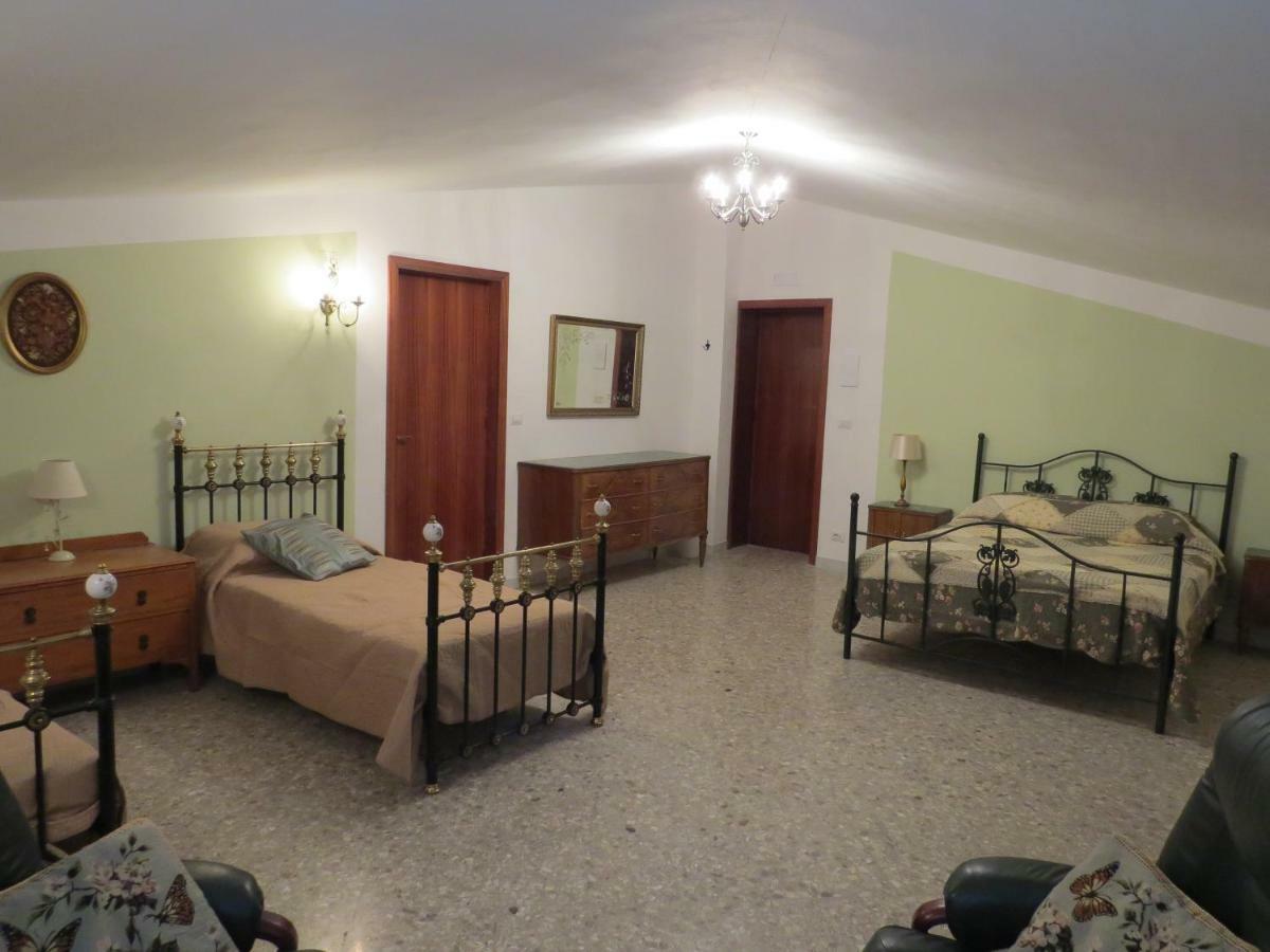 Villa 2 Fields Castellaneta Exterior photo